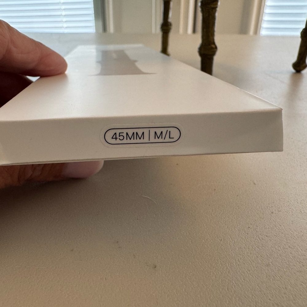 Apple Watch Band 45MM M/L - White